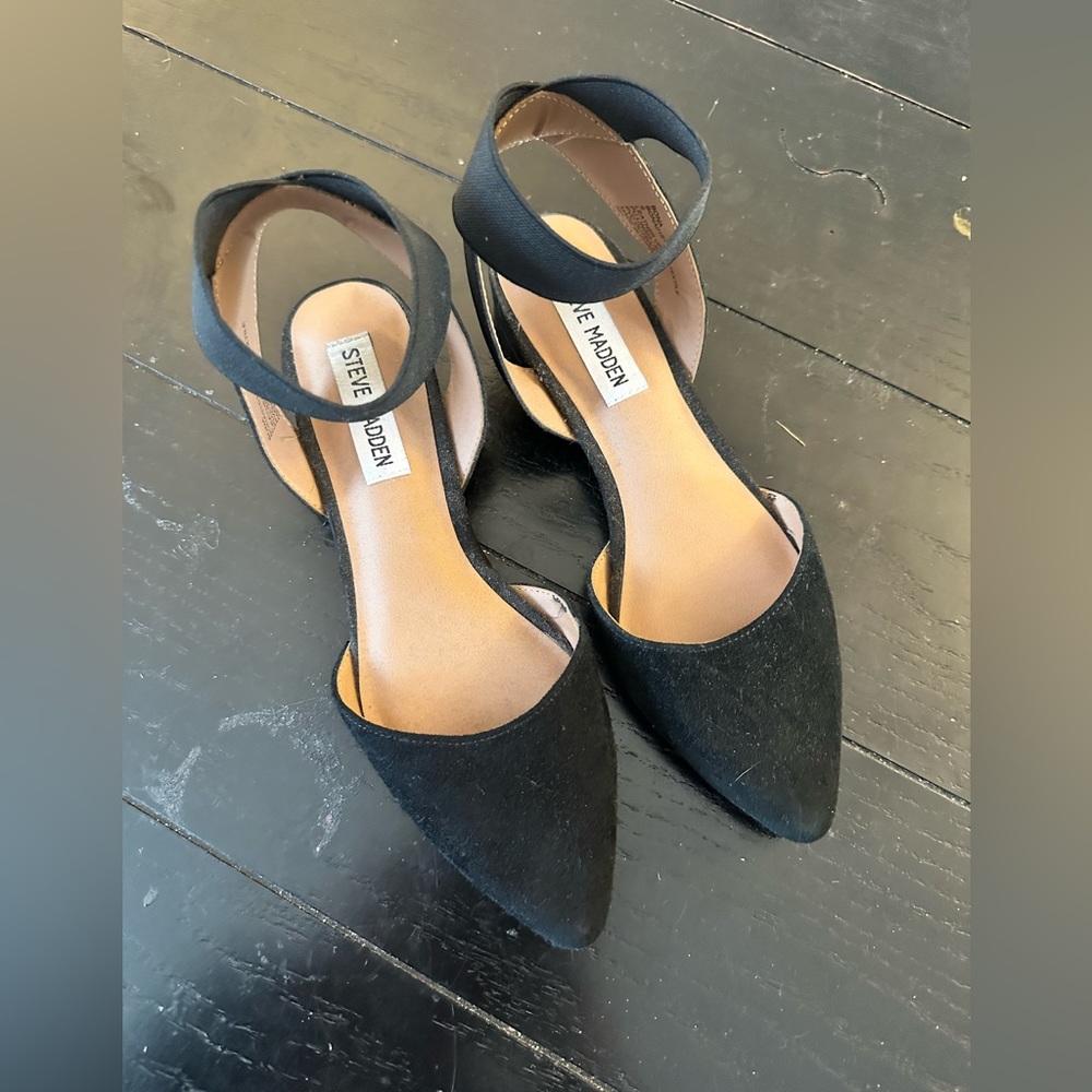 Steve Madden black flats